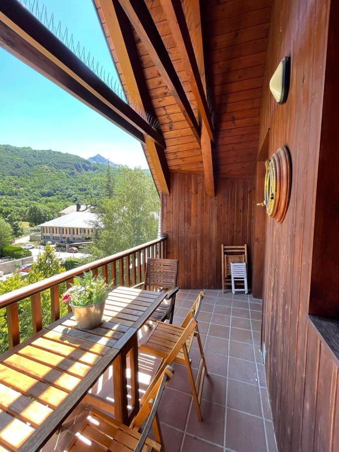 Apartamento Pico De Alba Benasque Dış mekan fotoğraf