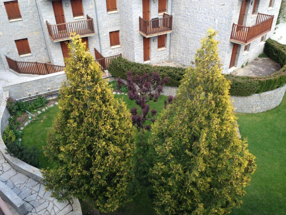 Apartamento Pico De Alba Benasque Dış mekan fotoğraf